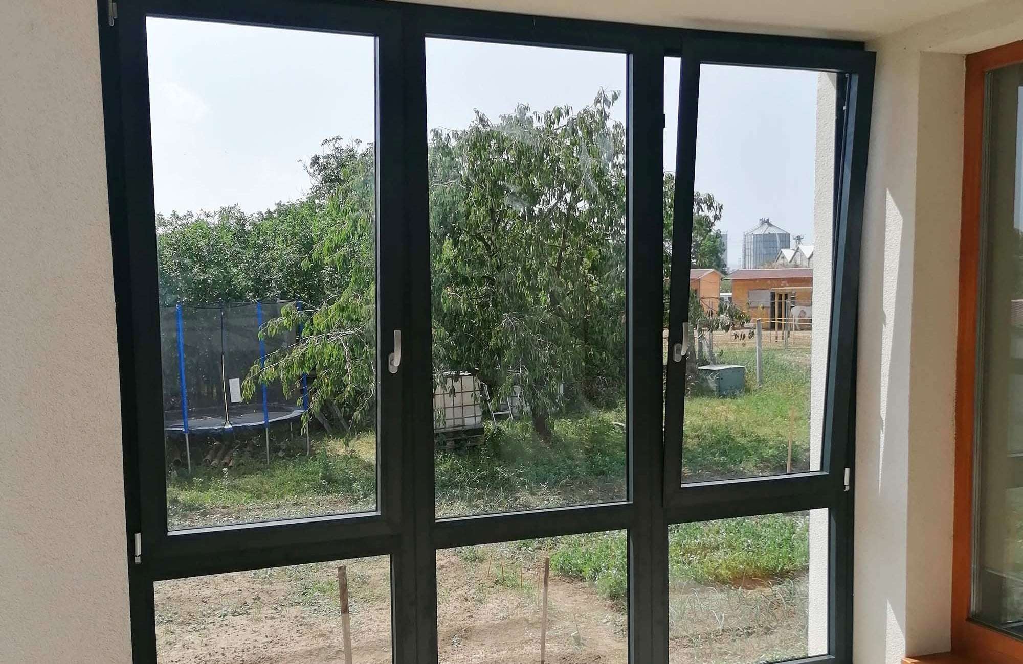 ADA Wintergarten Fenster und Türen Bild