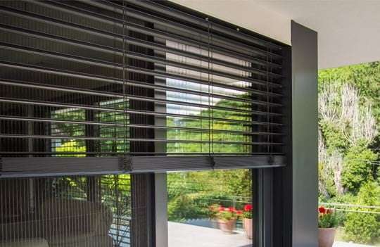 ADA Wintergarten Glasschiebewand Bild